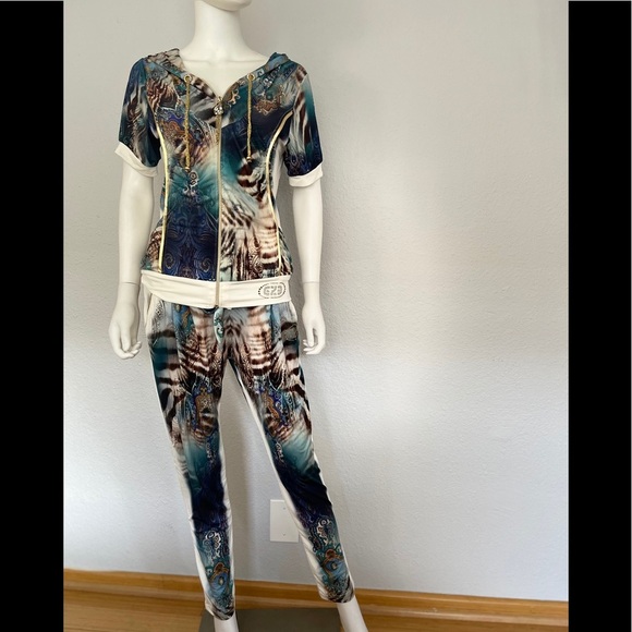 SALE💥NWT WOMEN TRACKSUIT SHORT SLEEVES STRETCH HOODED JACKET/PANTS ANIMAL PRINT - Picture 13 of 13